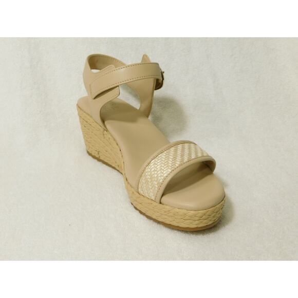 W628 Naturalizer Beige Fabric Stella 2 Ankle Straps Sandals Size 9.5 W - Picture 1 of 5